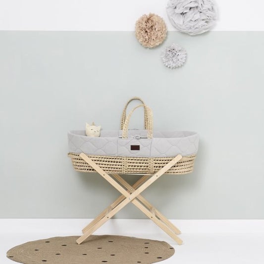 Little Green Sheep - Natural Quilted Moses Basket with Mattress in Dove - Scandibørn