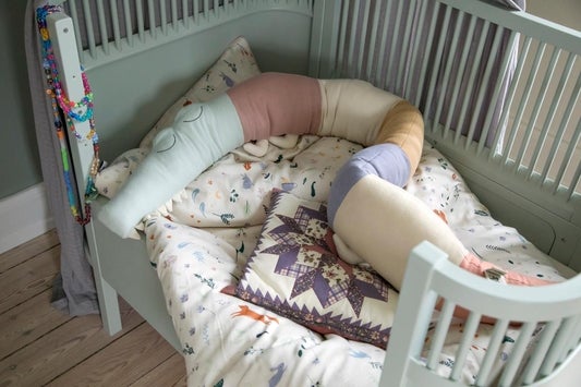 Sebra Sleepy Croc Knitted Cushion in Daydream - Scandibørn